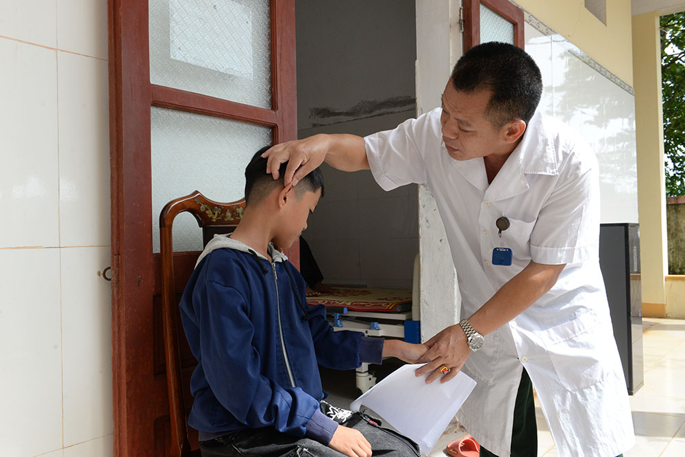 Bác sĩ quân y - bác sĩ của bản